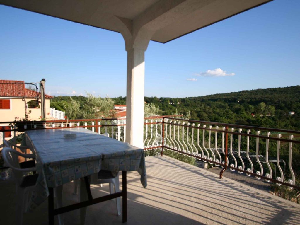 Ferienwohnung mit Klimaanlage und Balkon