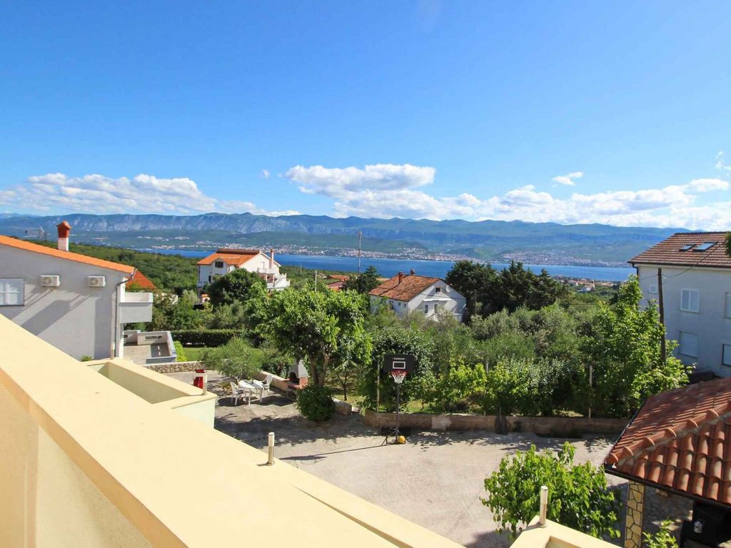 Ferienwohnung mit Balkon und Panoramablick