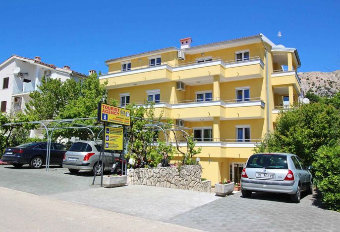 Ferienwohnung mit Balkon und Klimaanlage