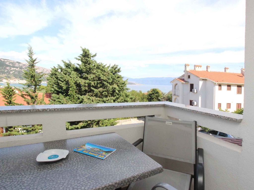 Ferienwohnung mit Terrasse und Klimaanage
