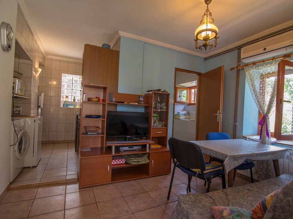 Ferienwohnung mit Terrasse und Klimaanlage
