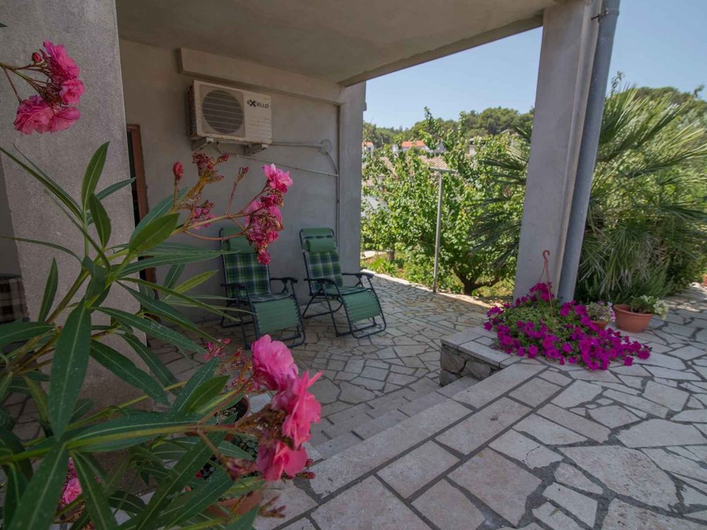 Ferienwohnung mit Terrasse und Klimaanlage