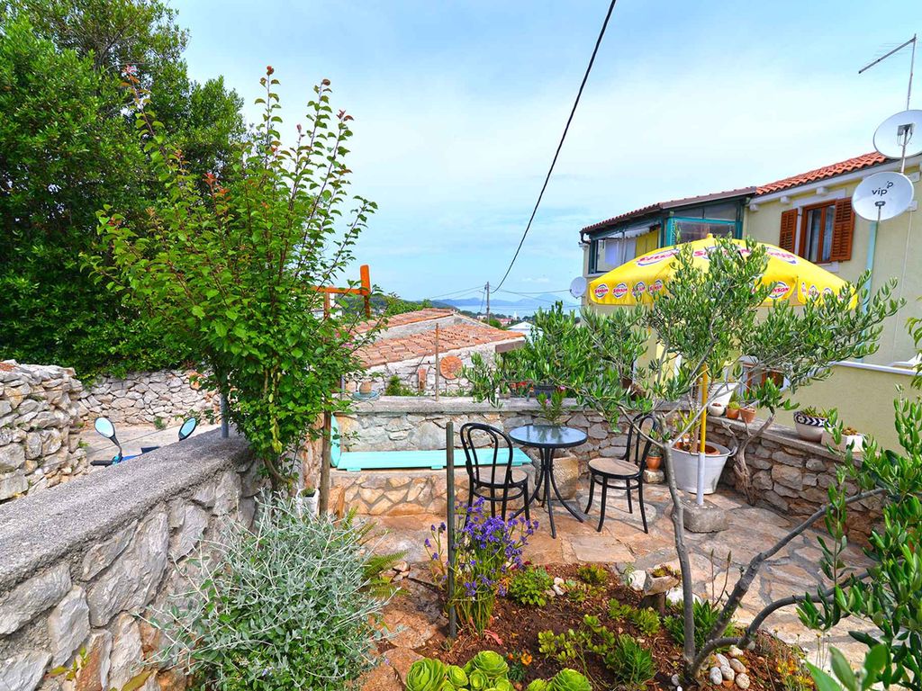 Studio mit Terrasse und Klimaanlage