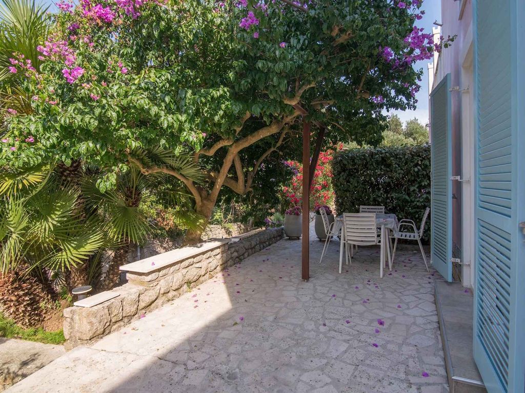 Ferienwohnung mit Terrasse und Klimaanlage