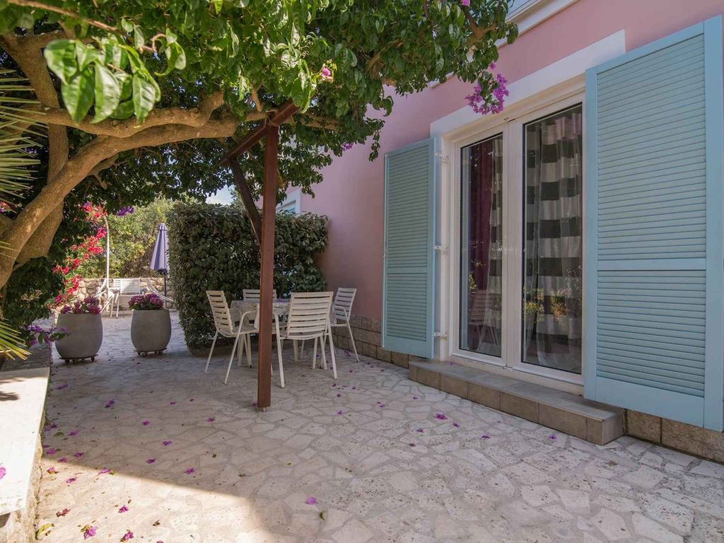 Ferienwohnung mit Terrasse und Klimaanlage