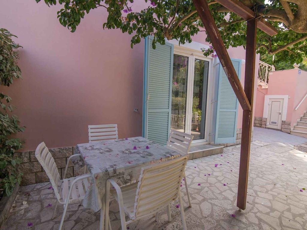 Ferienwohnung mit Terrasse und Klimaanlage