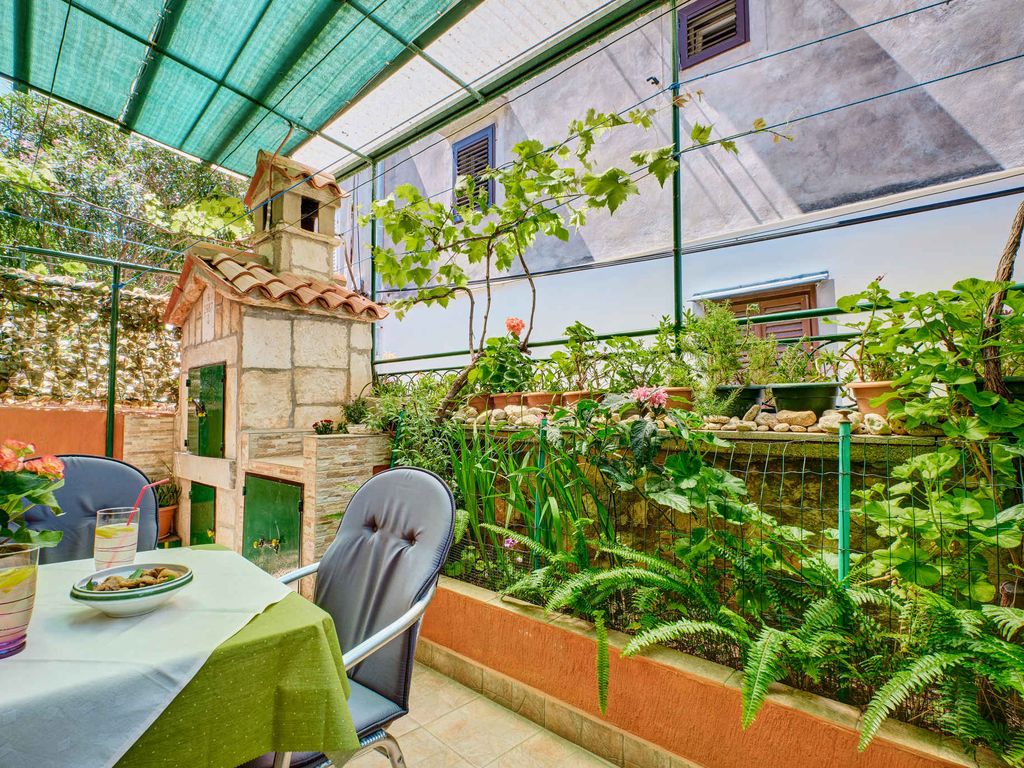 Ferienwohnung mit Klimaanlage und Terrasse