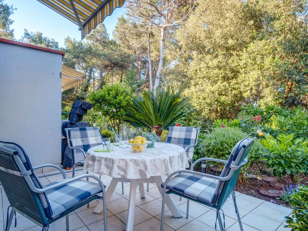 Ferienwohnung mit Klimaanlage und Terrasse