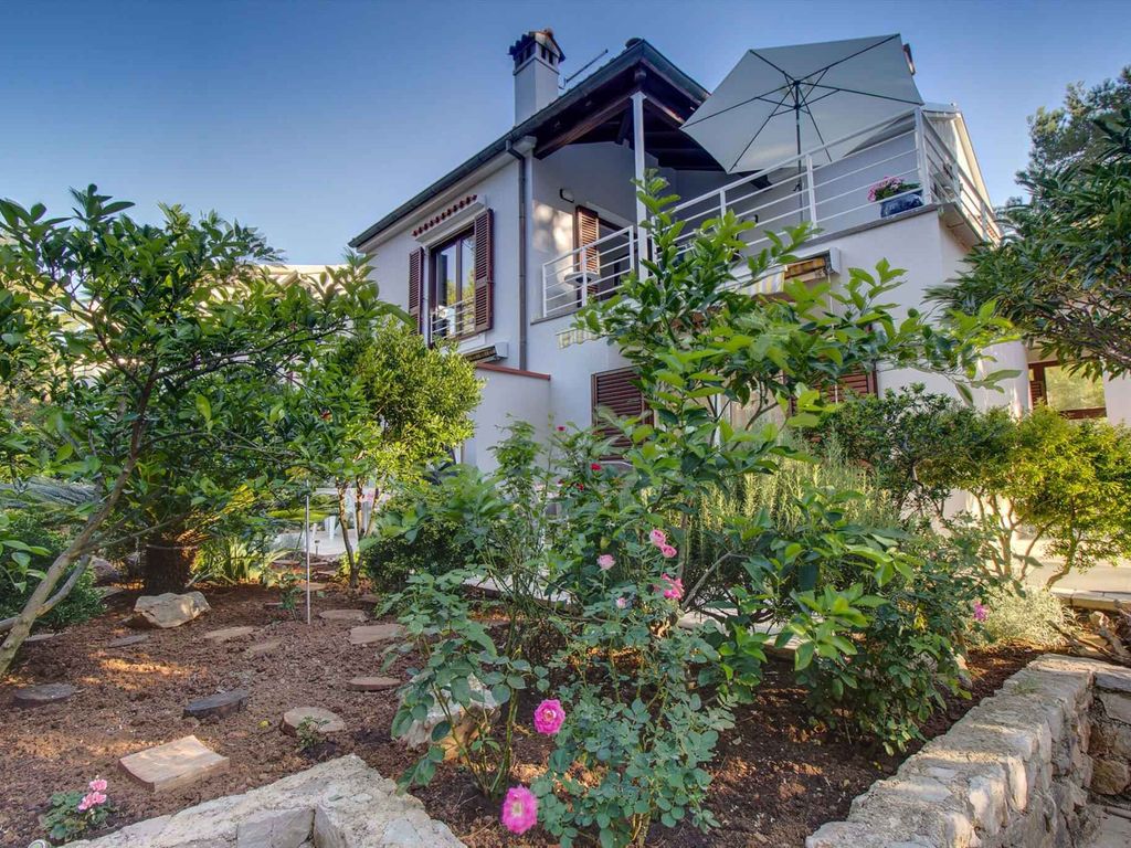Ferienwohnung mit Klimaanlage und Terrasse