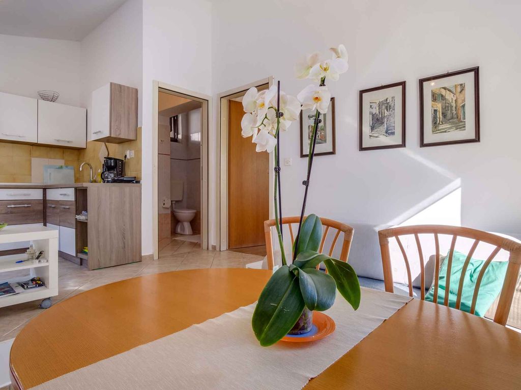 Ferienwohnung mit Terrasse und Klimaanlage