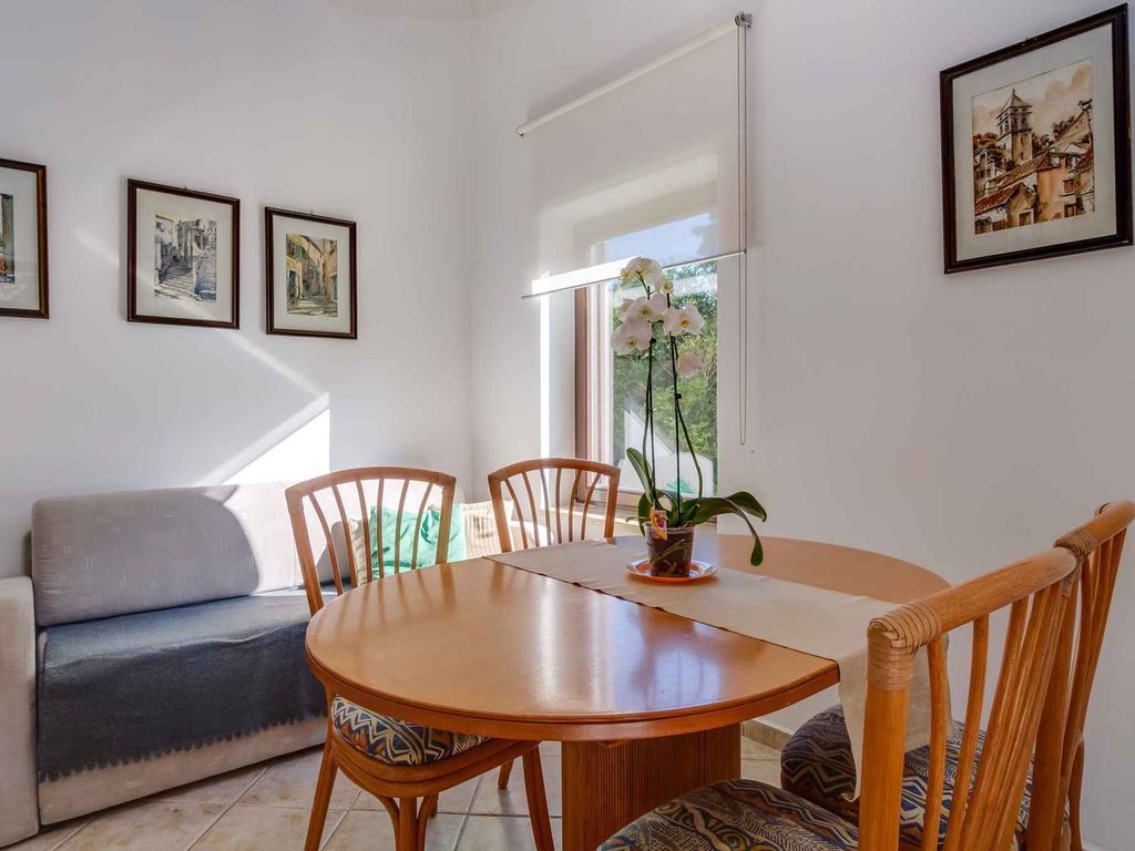 Ferienwohnung mit Terrasse und Klimaanlage
