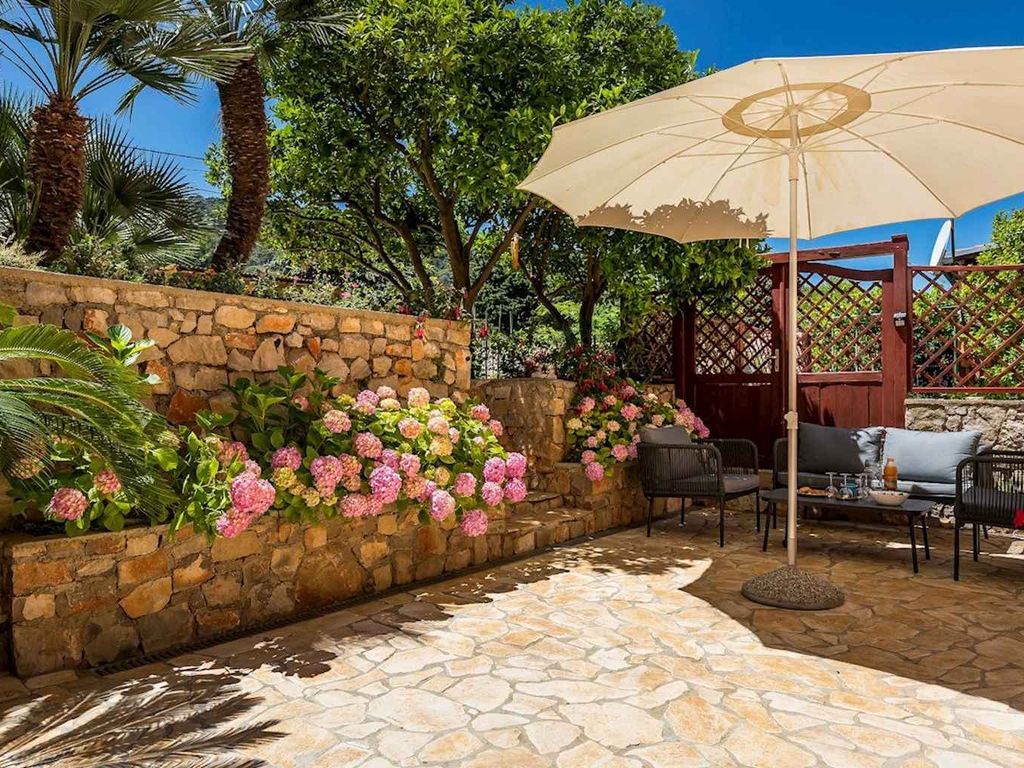 Ferienhaus mit Terrasse und Grill