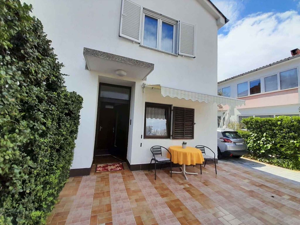 Studio mit Terrasse