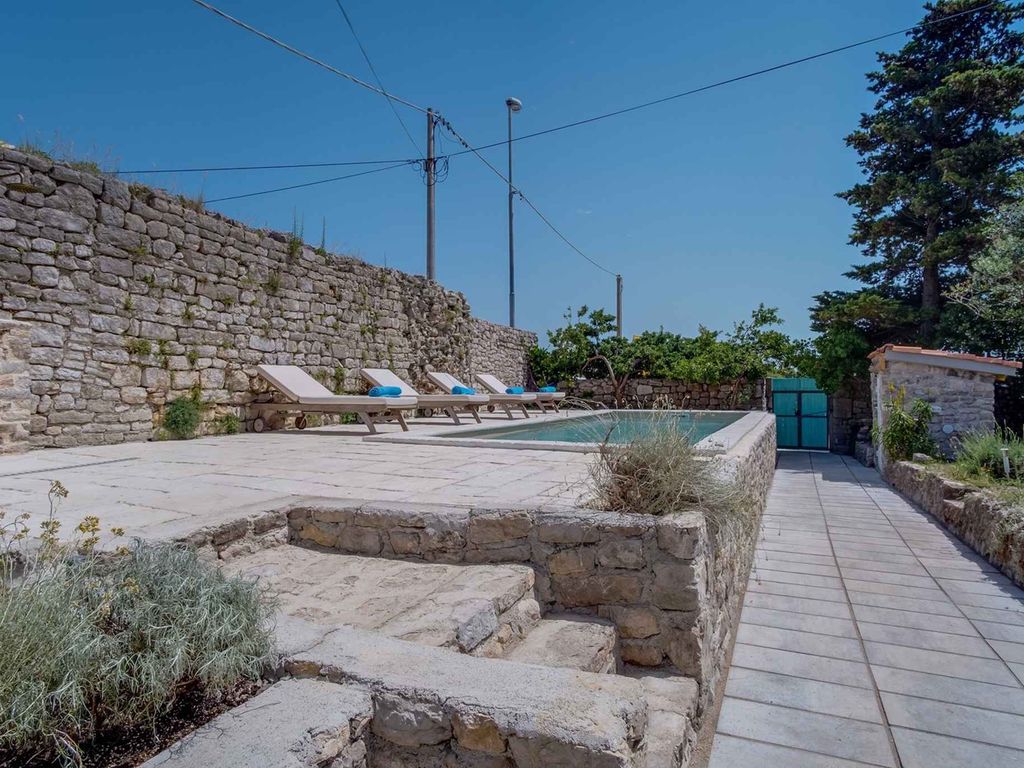 FerienHaus mit Pool