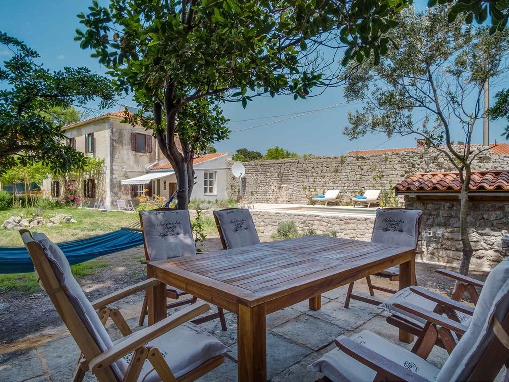 FerienHaus mit Pool