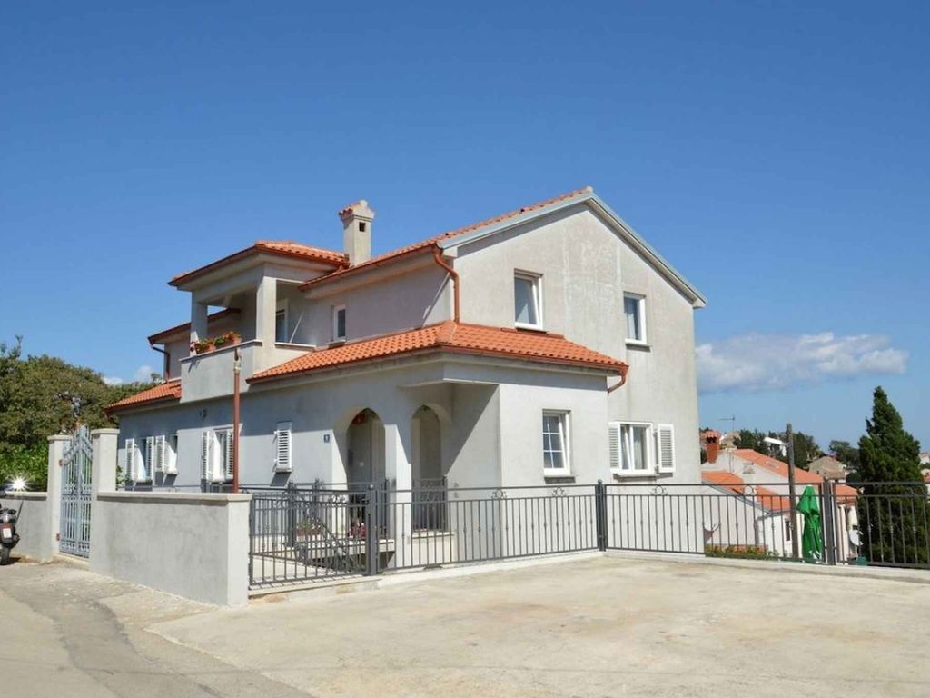 Ferienwohnung mit Terrasse und Klimaanlage