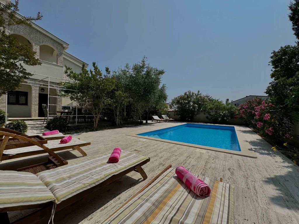 Ferienwohnung mit Pool