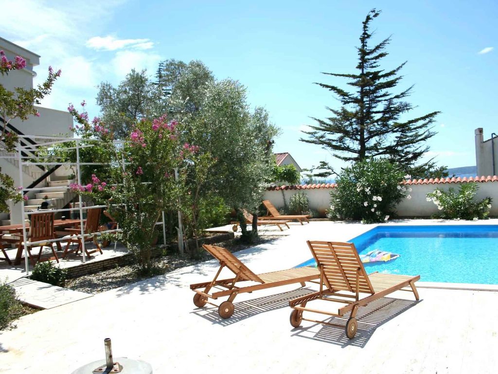 Ferienwohnung mit Pool