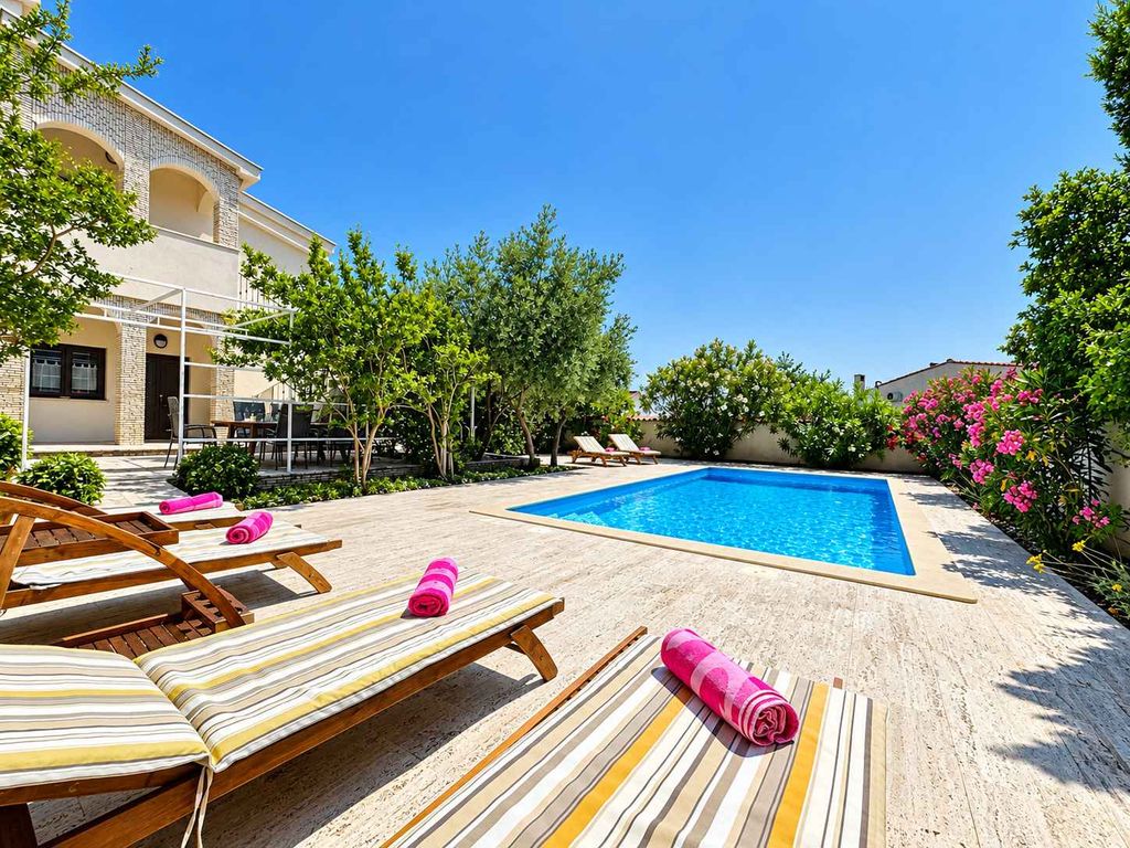 Ferienwohnung mit Pool