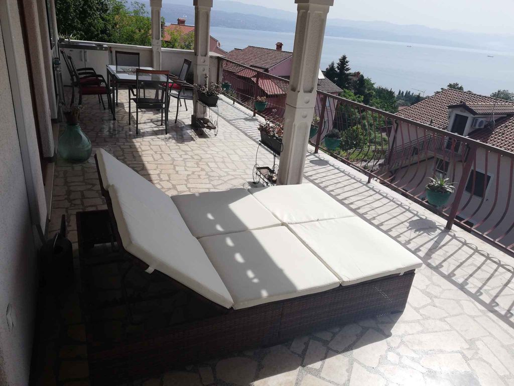 Ferienwohnung mit wunderschönem Meerblick