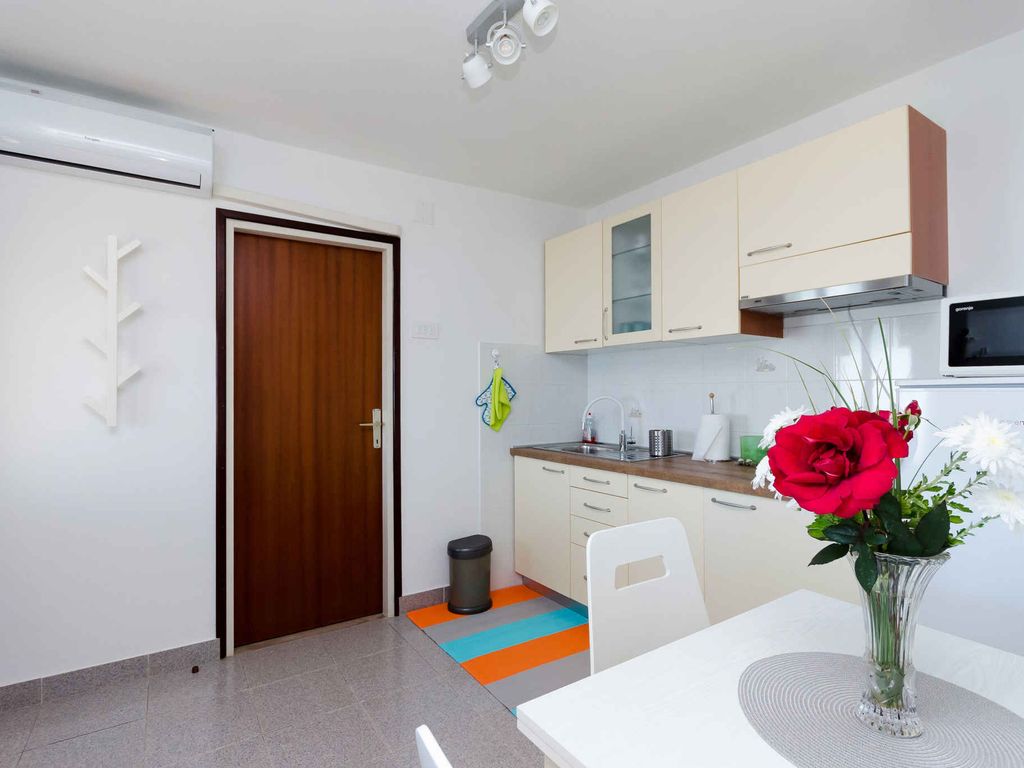 Ferienhaus mit Klimaanlage und Meerblick