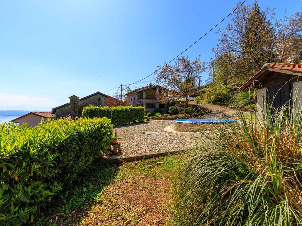 Ferienhaus mit Klimaanlage, Privatpool und Meerespanorama