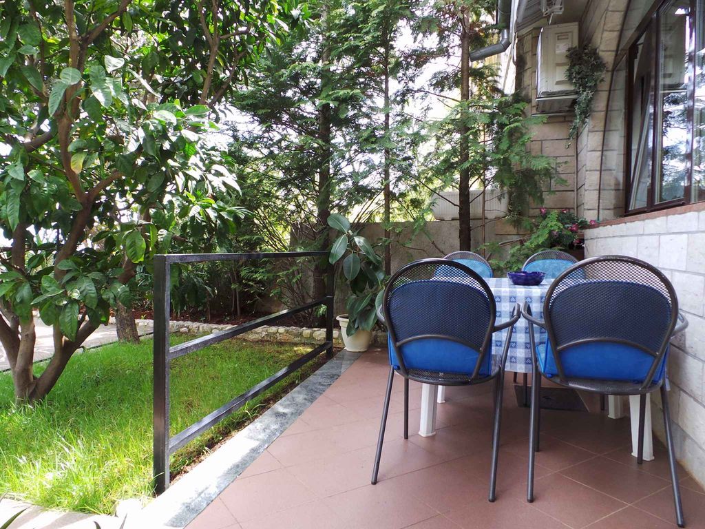 Ferienwohnung mit Klimaanlage und Terrasse