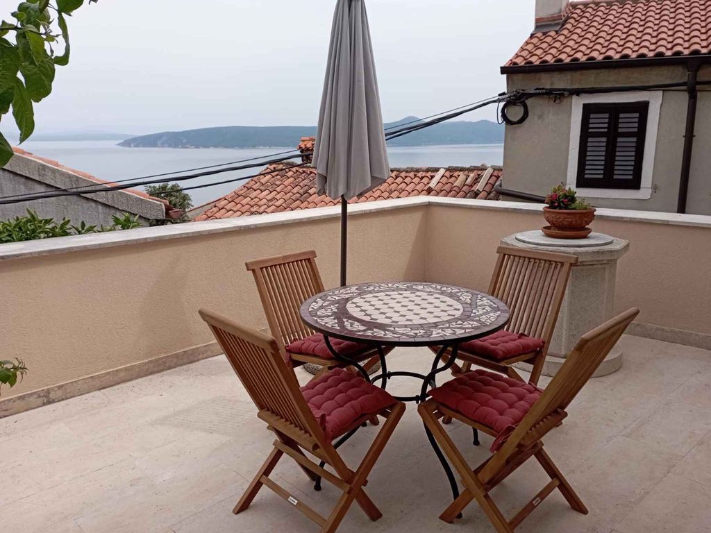 Ferienhaus mit Terrasse und Meerblick