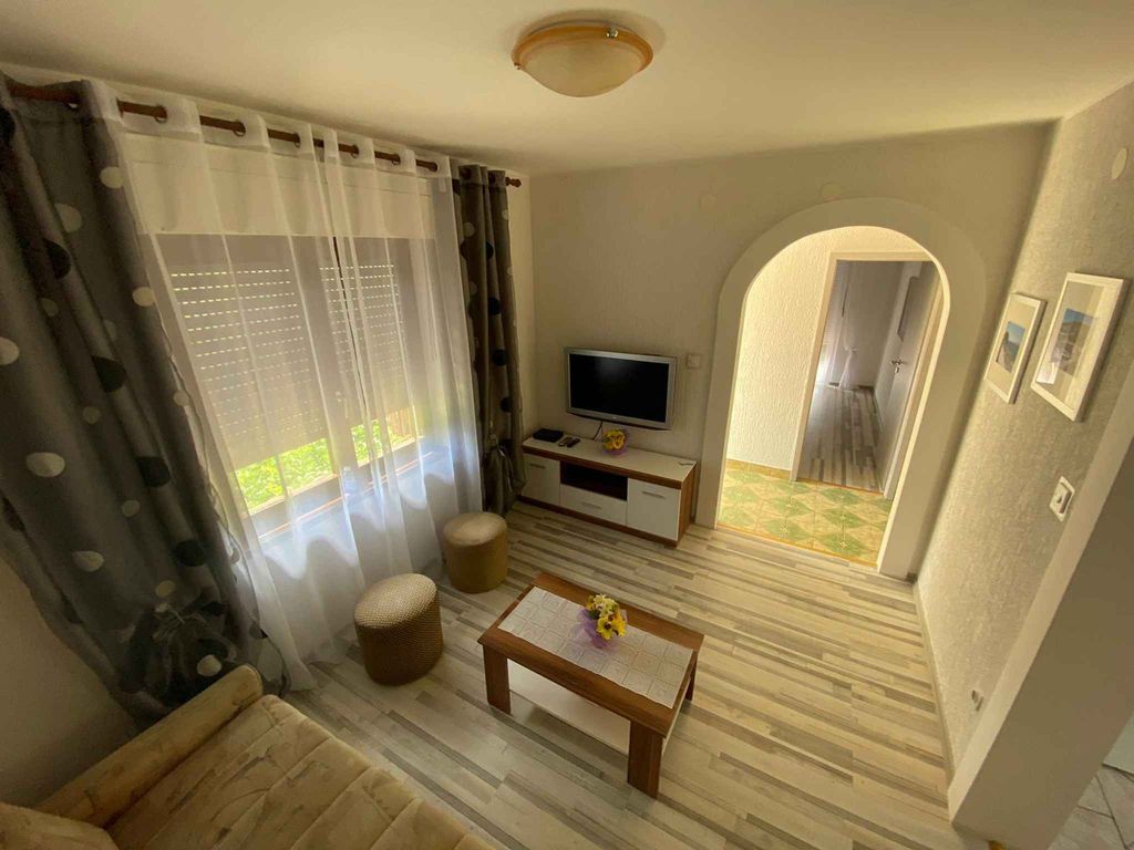 Ferienwohnung mit Klimaanlage und Grill