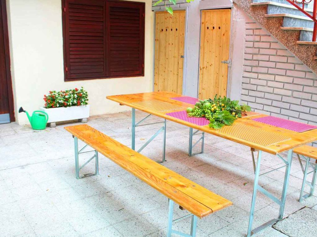 Ferienhaus mit 100 qm großer Terrasse