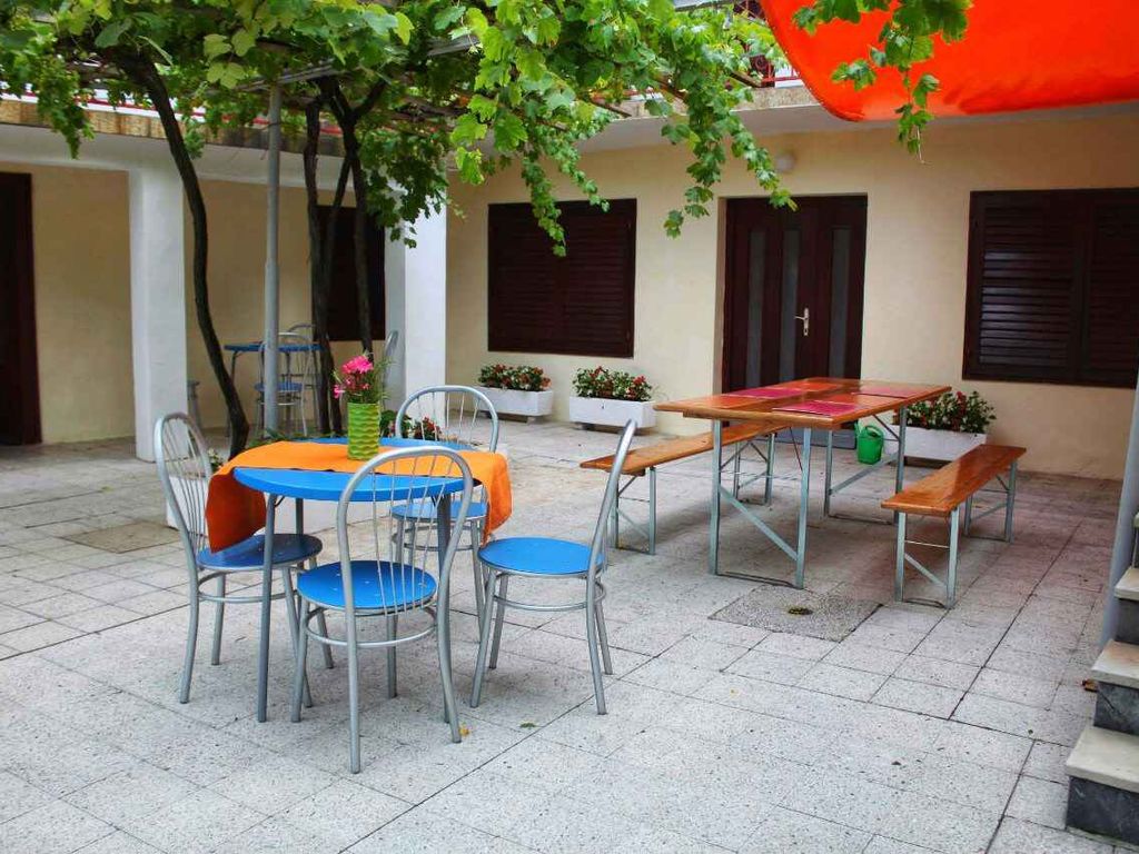 Ferienhaus mit 100 qm großer Terrasse