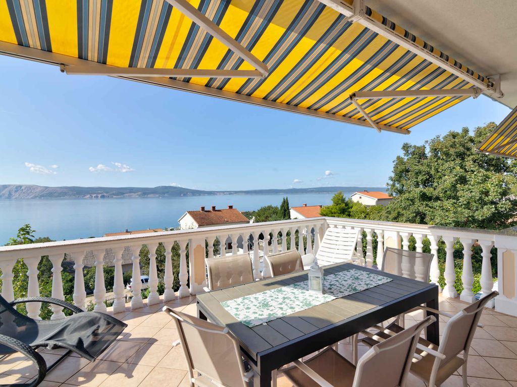 Ferienwohnung mit Terrasse und Barbecue