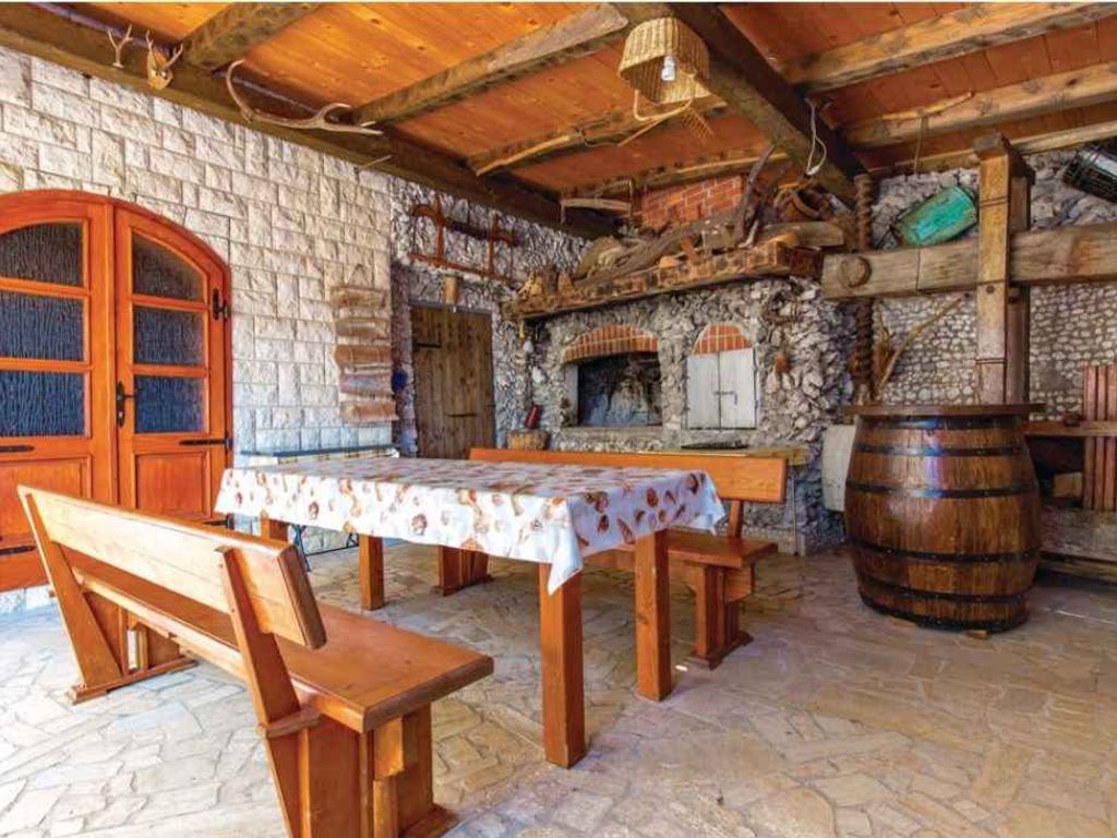 Ferienwohnung mit Terrasse und Grillmöglichkeit
