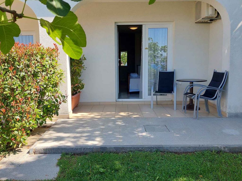 Studio mit Meerblick, Klimaanlage, Parking, WLAN
