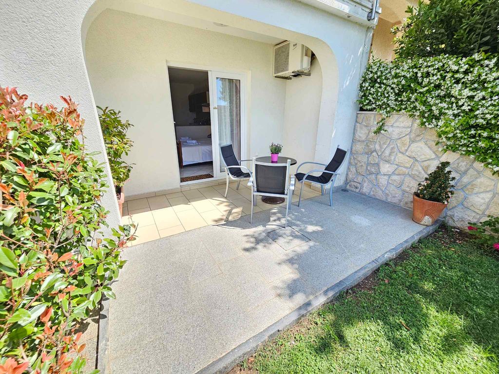 Studio mit Meerblick, Klimaanlage, Parking, WLAN
