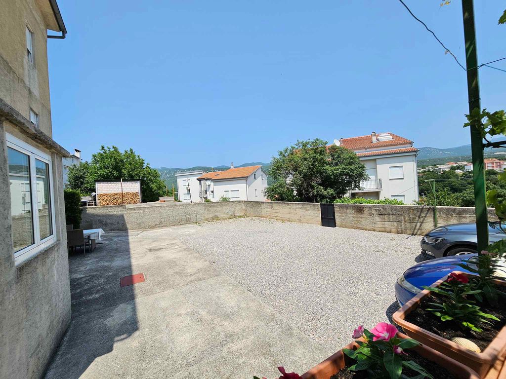 Ferienwohnung im Erdgeschoß mit Garten und Grill