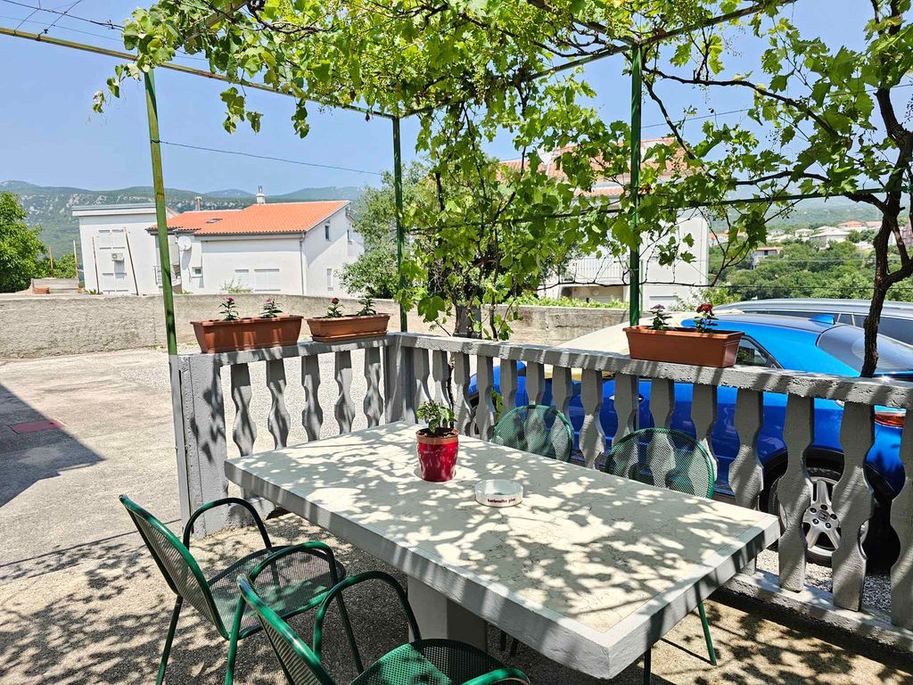 Ferienwohnung im Erdgeschoß mit Garten und Grill