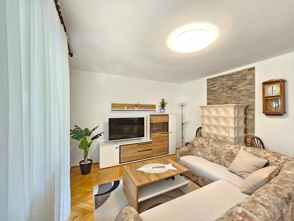 Ferienwohnung für 6 Personen mit Terrasse
