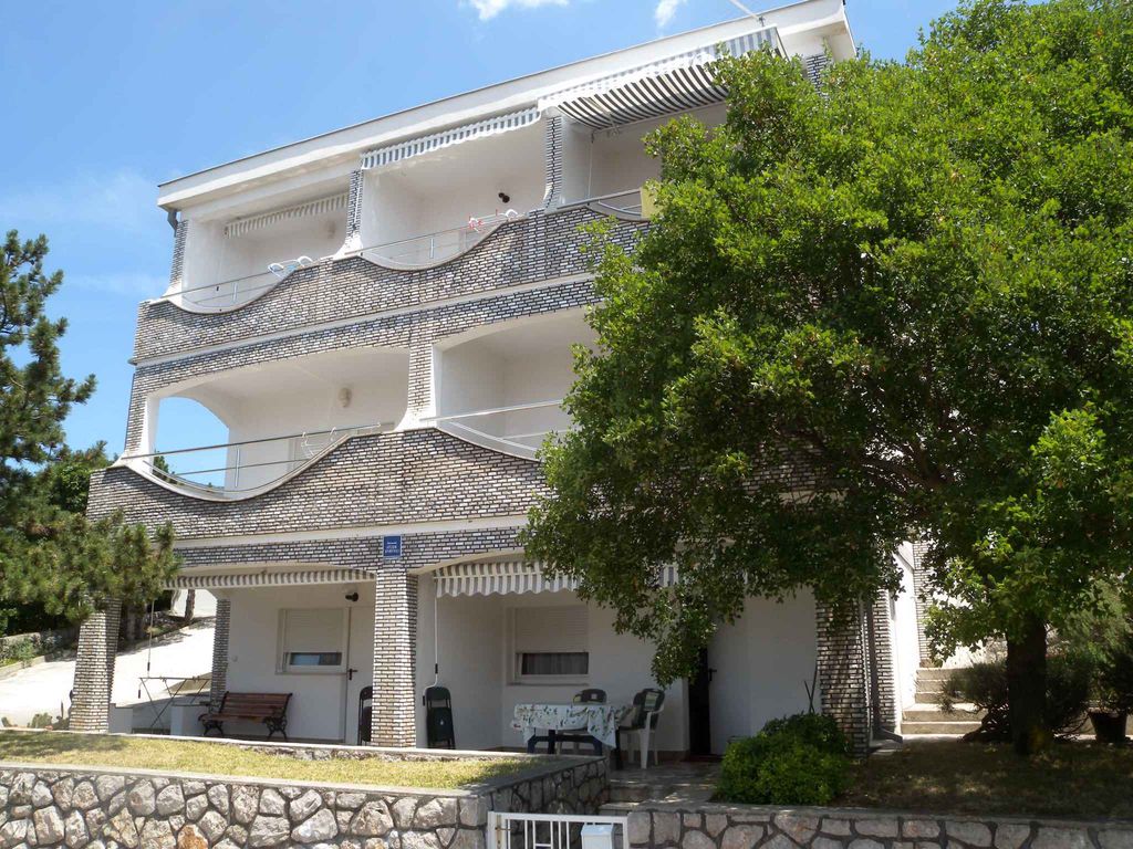 Ferienhaus mit Klimaanlage, Balkon und Meerblick 150 m vom Strand