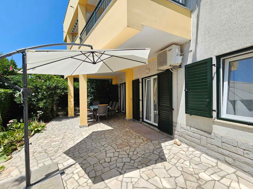 Ferienwohnung mit Garten, Klima, Internet und Sat-TV