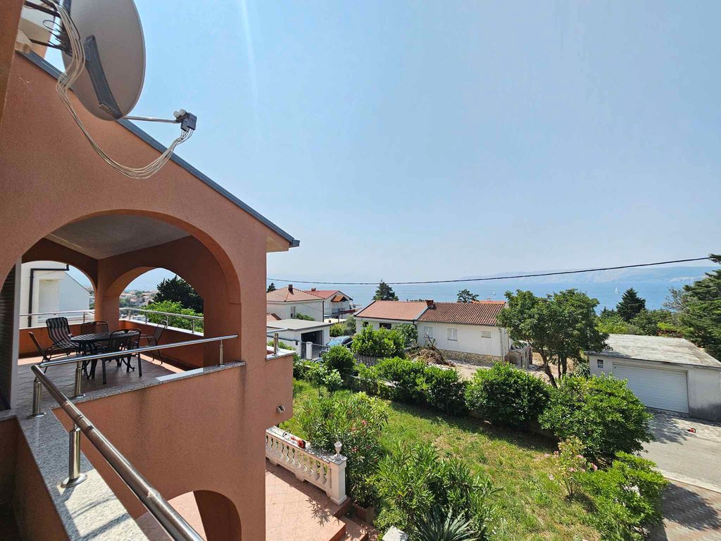 Ferienwohnung mit Terrasse und Klima