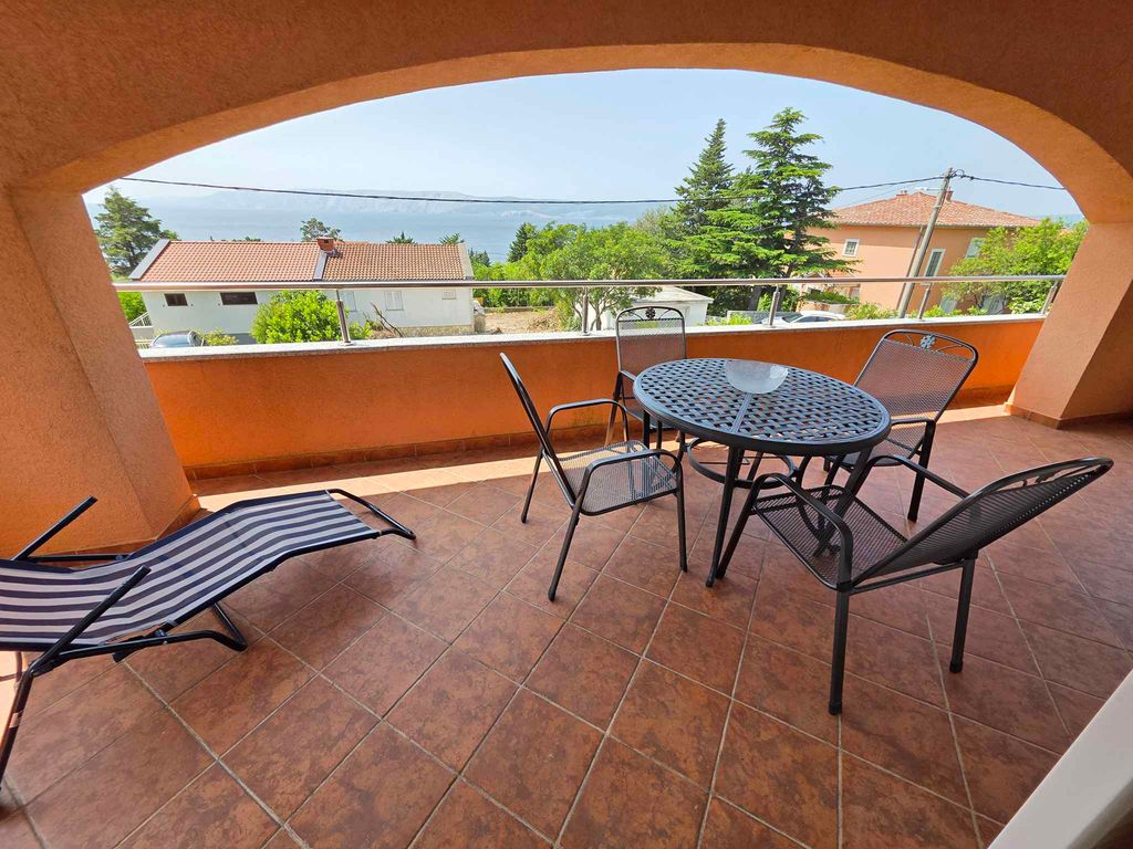 Ferienwohnung mit Terrasse und Klima