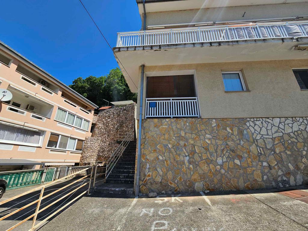 Ferienwohnung mit Balkon in der Nähe des Zentrums