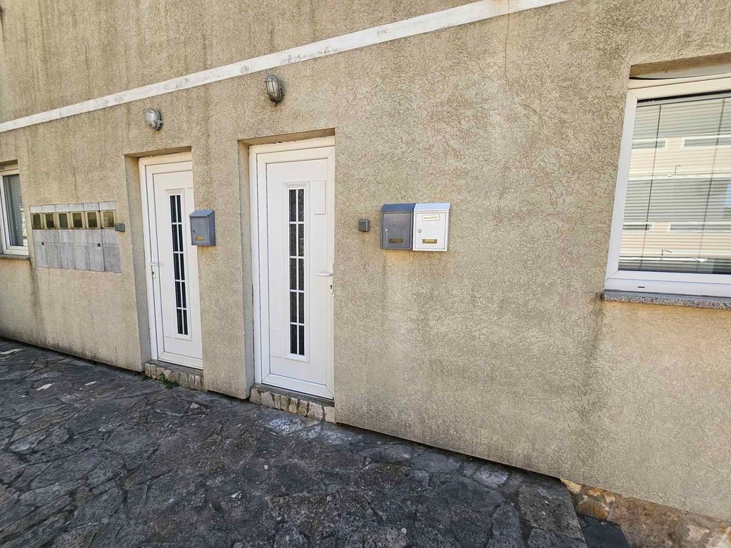 Ferienwohnung mit Balkon in der Nähe des Zentrums