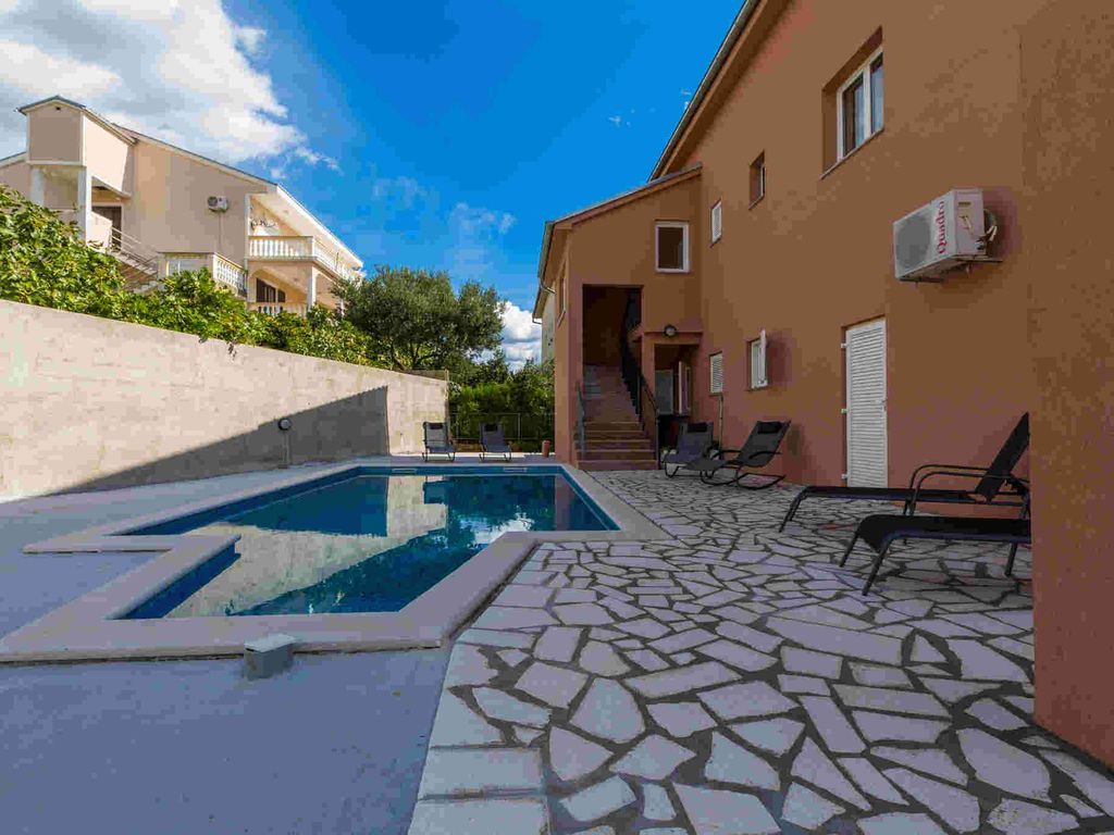 Ferienwohnung mit Pool zur gemeinsamen Nutzung