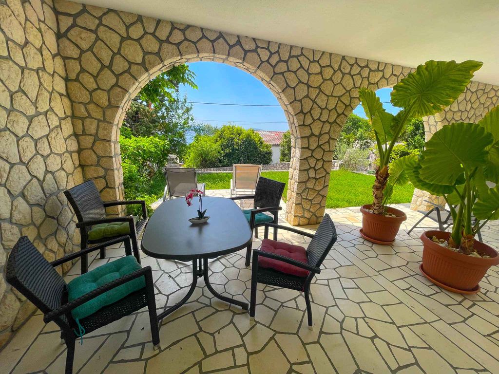 Ferienwohnung mit Terrasse und Klimaanlage