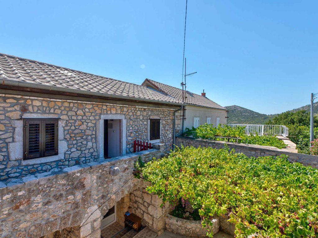 Ferienwohnung mit Terrasse und Klimaanlage