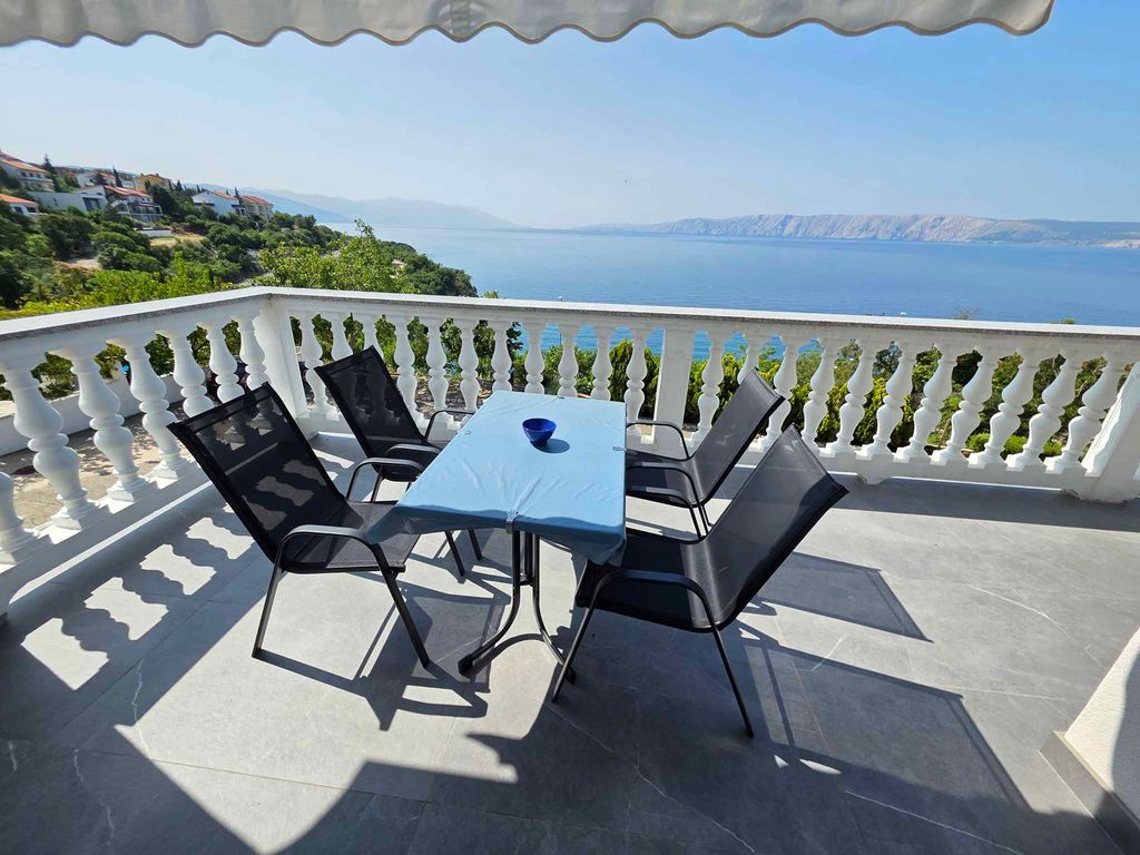 Ferienwohnung mit Klima und Blick auf dem Meer