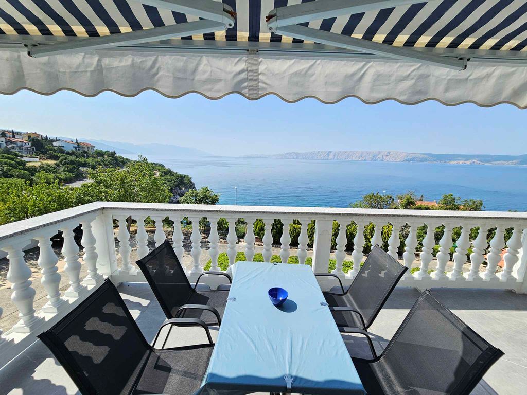 Ferienwohnung mit Klima und Blick auf dem Meer