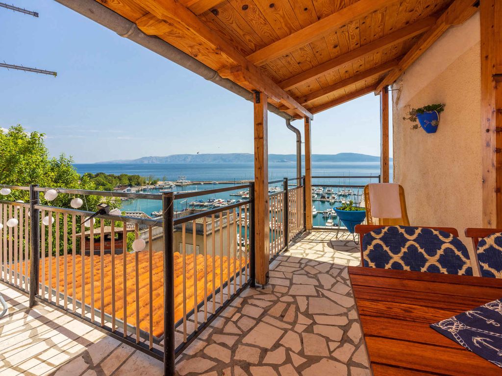 Ferienwohnung mit Balkon und Klimaanlage